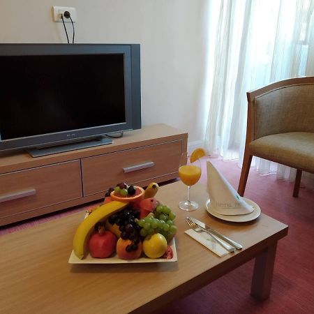 Hotel Park อิวานยิซา ภายนอก รูปภาพ