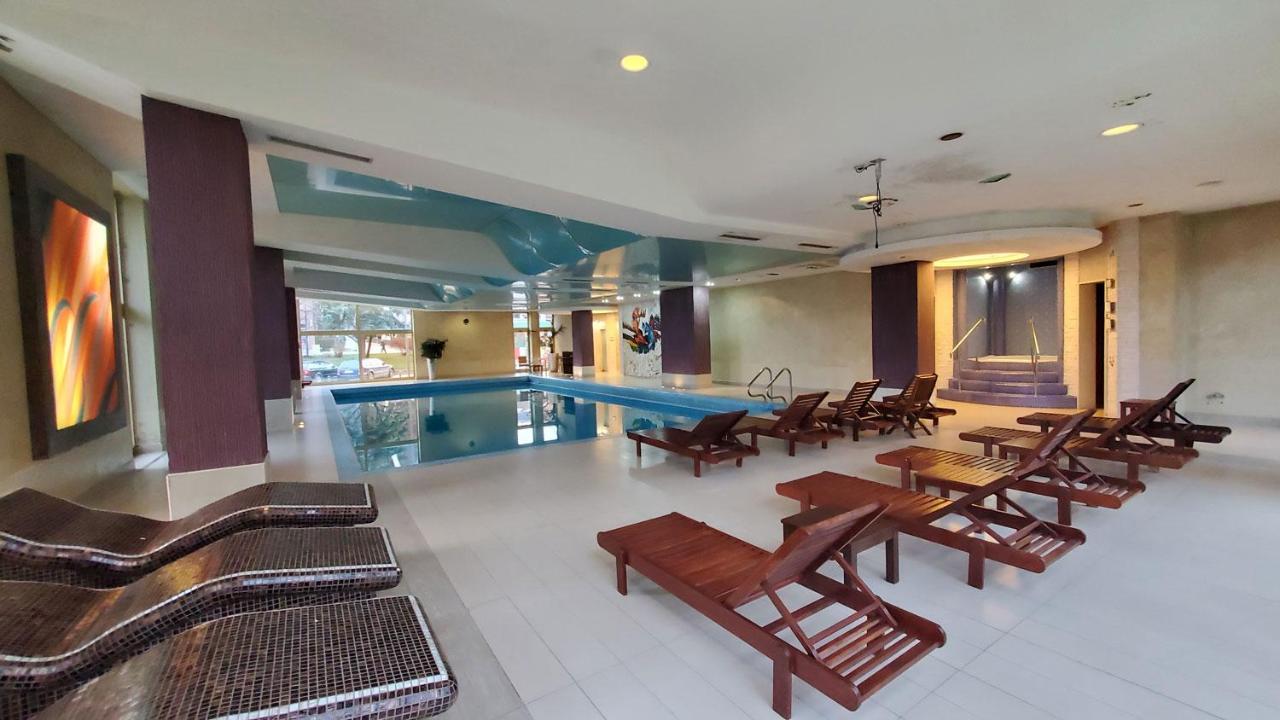 Hotel Park อิวานยิซา ภายนอก รูปภาพ