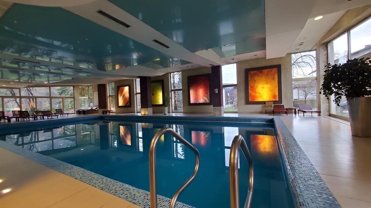 Hotel Park อิวานยิซา ภายนอก รูปภาพ