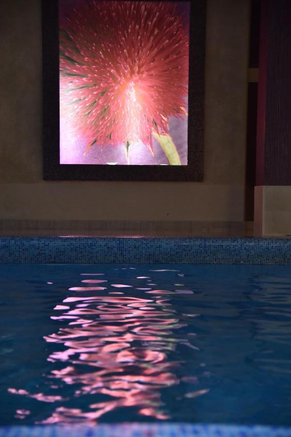 Hotel Park อิวานยิซา ภายนอก รูปภาพ